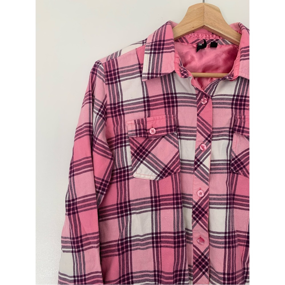 ❌SOLD ❌💕VANS Pink Plaid Flannel ✨ - Picture 4 of 9